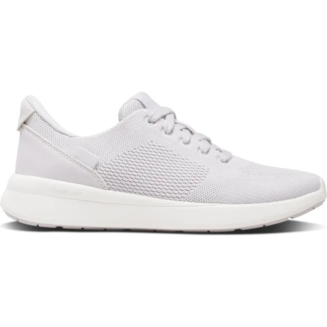 Lateral side of Women's Kizik Lima 2 Sneaker in cloud white with easy on HandsFree Step-In tech