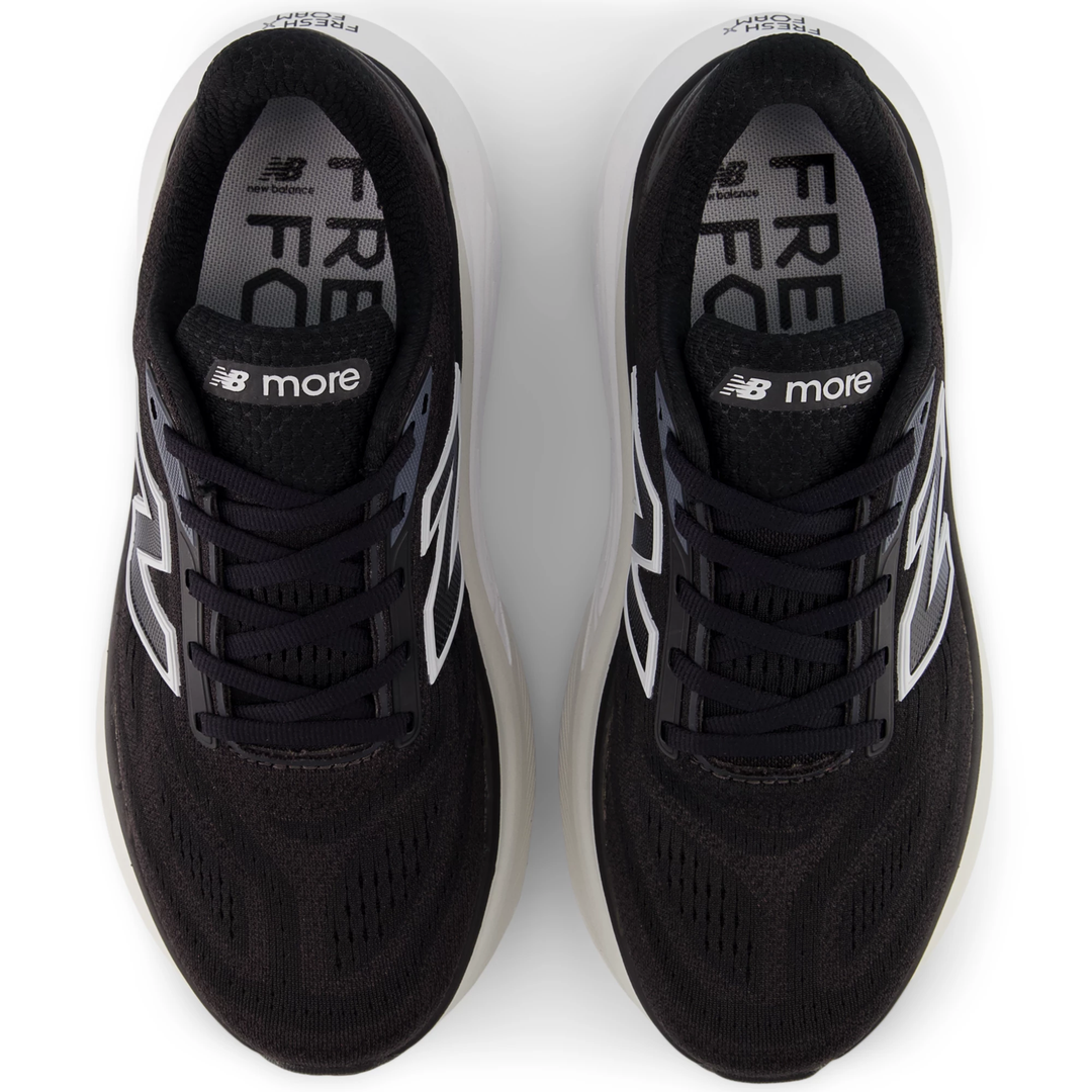Top of New Balance Women&