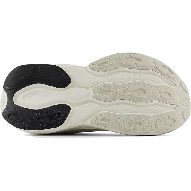 New Balance Women&#39;s Fresh Foam X More V5 Running Shoe WHITE/SEA SALT/LIGHT GOLD METALLIC WMORLW5