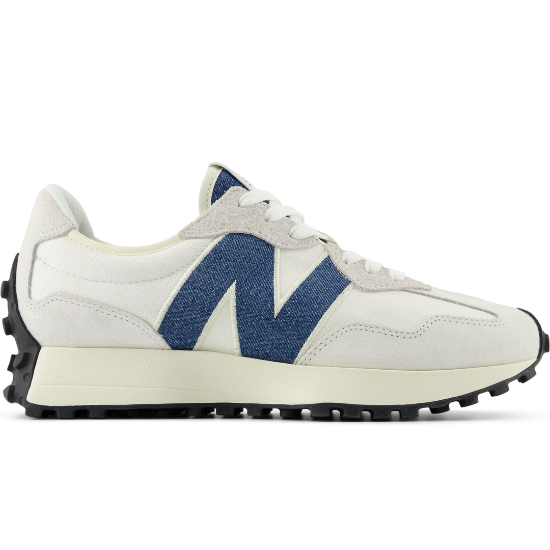 Side of New Balance Women&