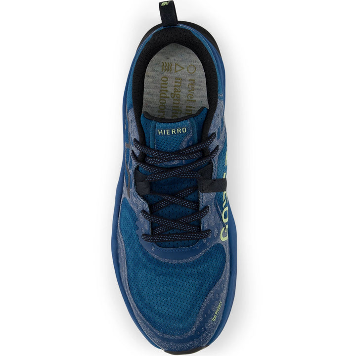Top of New Balance Women&