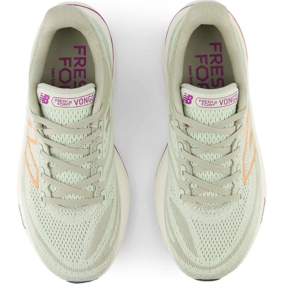 Top of New Balance Women&