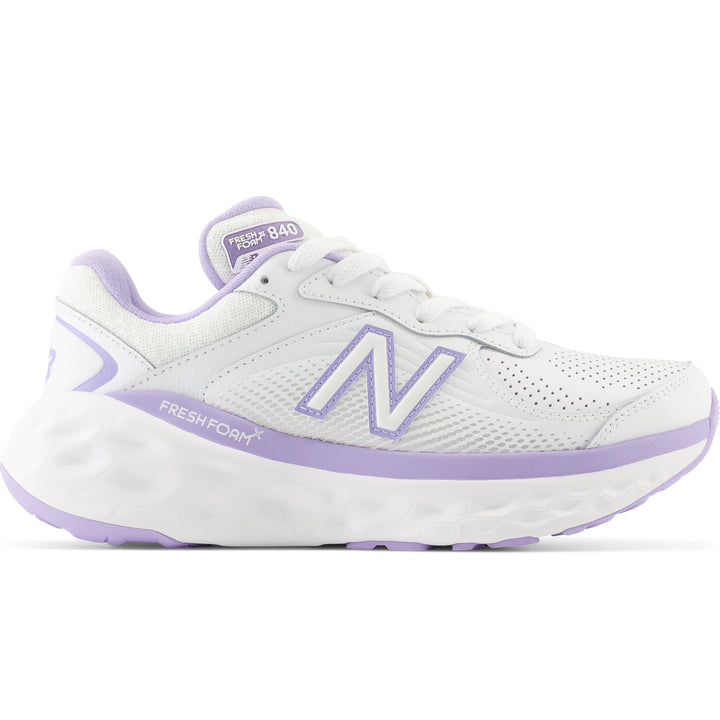 Side of New Balance Women&