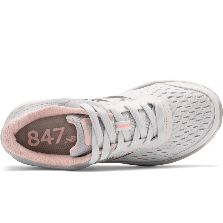 Top of New Balance Women&