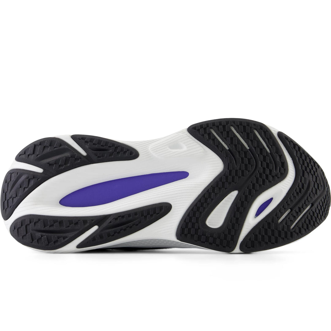 Sole of New Balance Women&