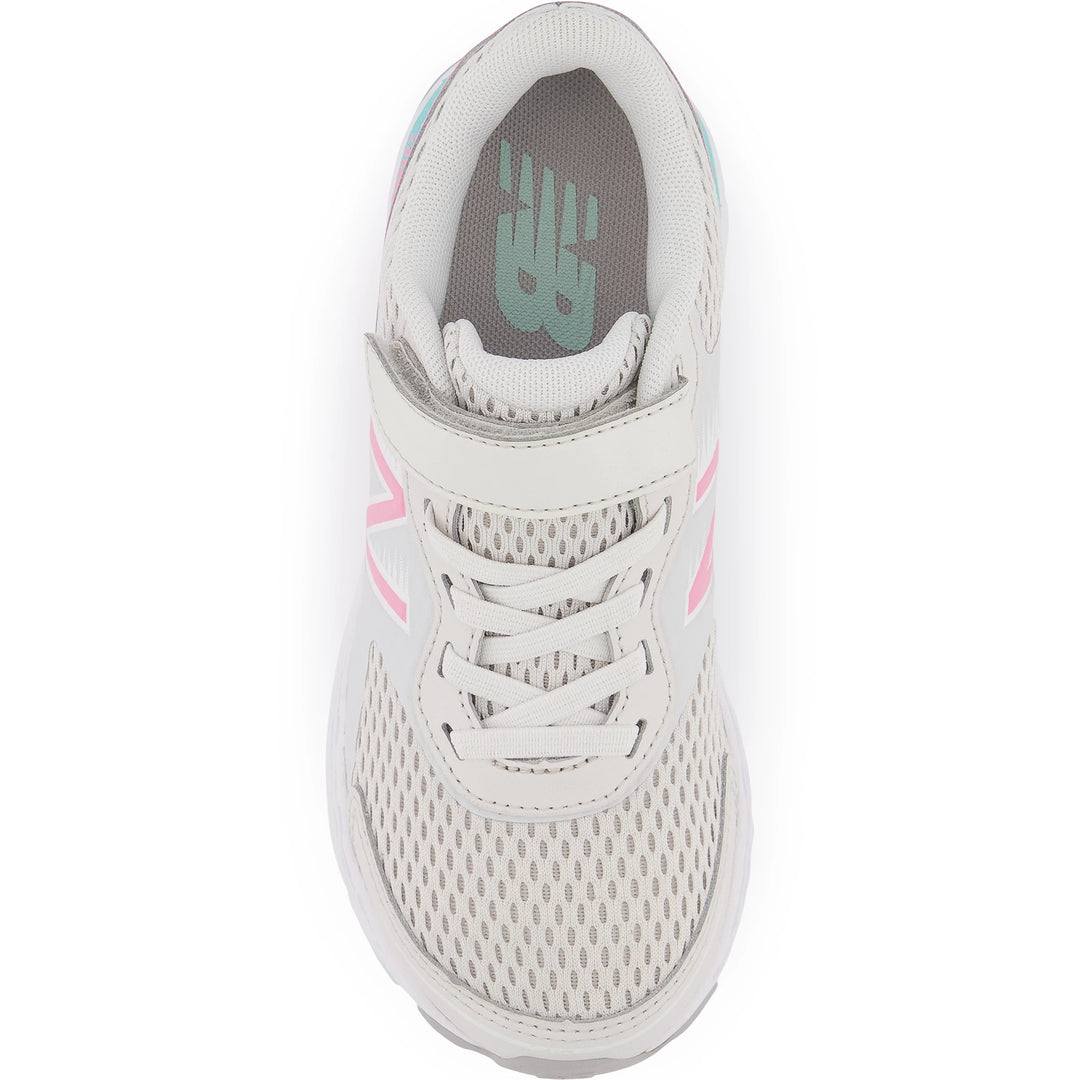 Top of New Balance Kids&