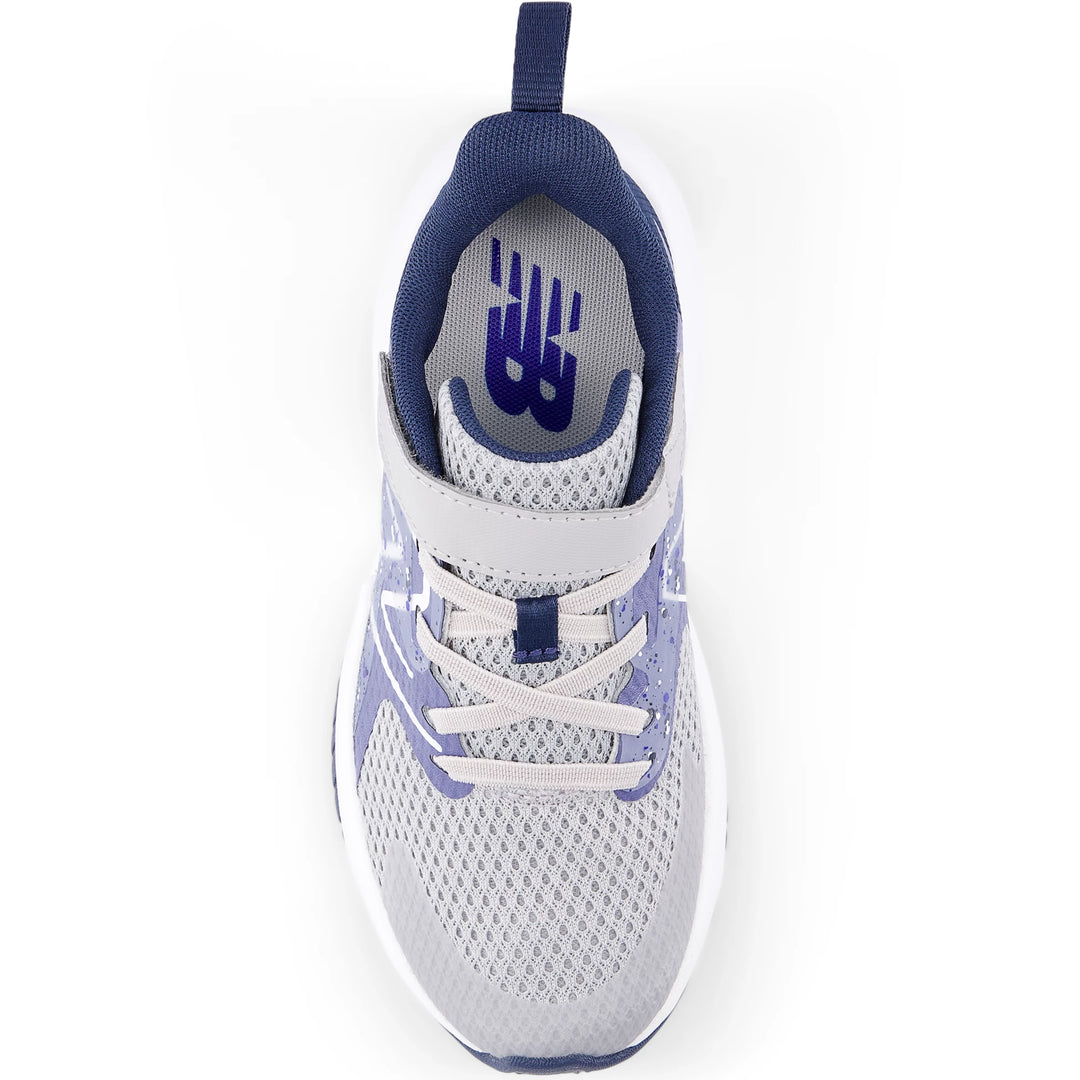Top of New Balance Kids&