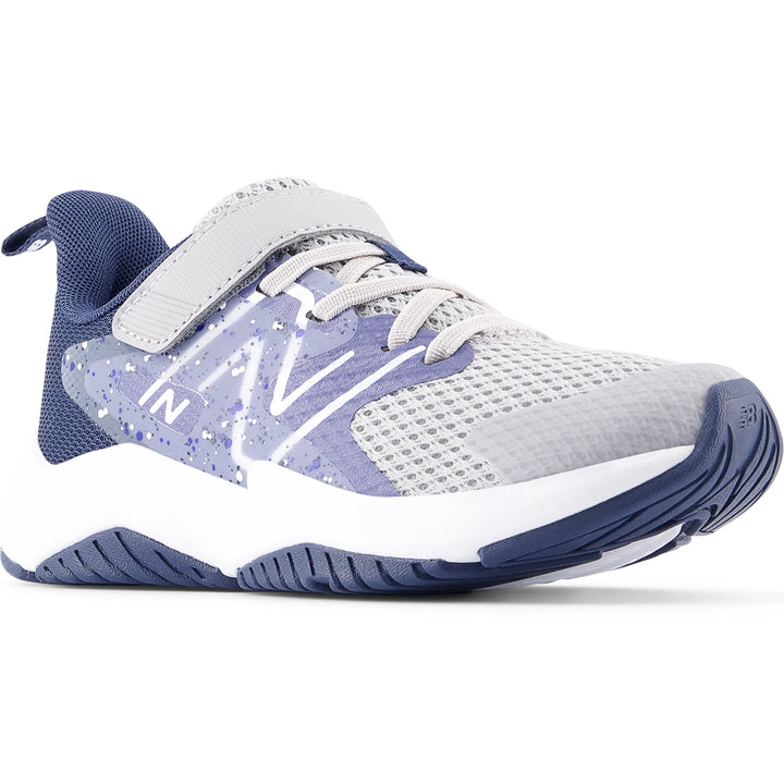 Front angle of New Balance Kids&