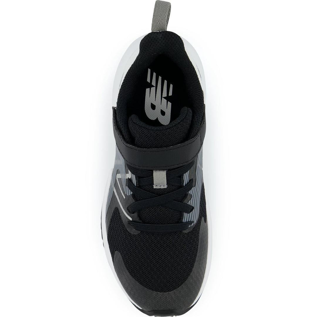 Top of New Balance Kids&