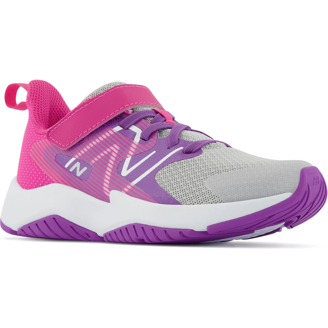 Front angle of New Balance Kids&