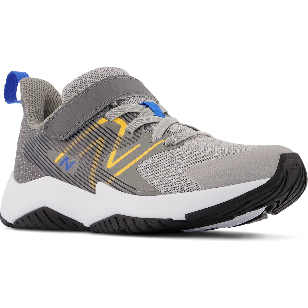 Front angle of New Balance Kids&