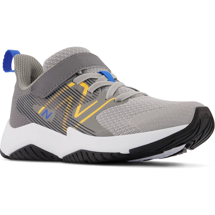 Front angle of New Balance Kids&
