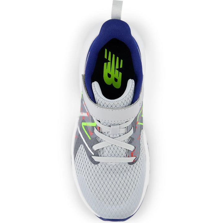 Top of New Balance Kids&