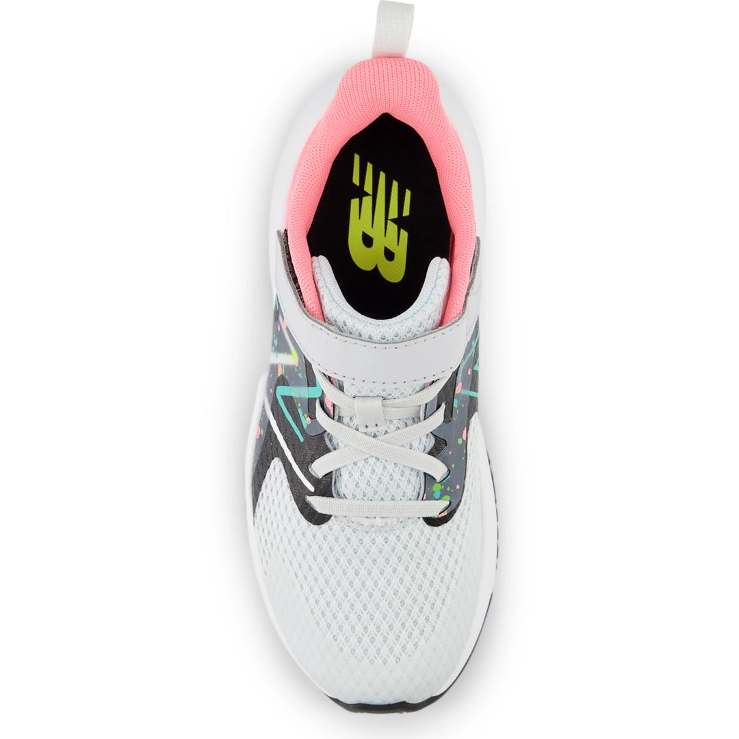 Top of New Balance Kids&