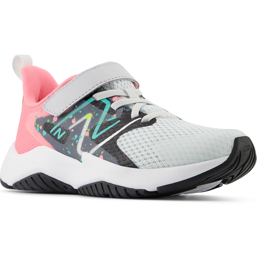 Front angle of New Balance Kids&