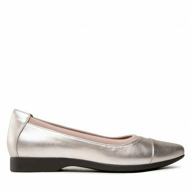  CLARKS FOOTWEAR Roderer Shoe Center