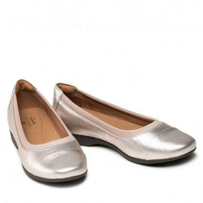  CLARKS FOOTWEAR Roderer Shoe Center