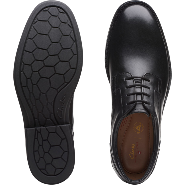  CLARKS FOOTWEAR Roderer Shoe Center