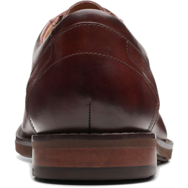  CLARKS FOOTWEAR Roderer Shoe Center