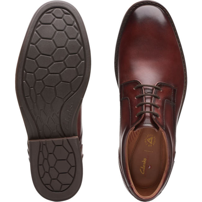  CLARKS FOOTWEAR Roderer Shoe Center