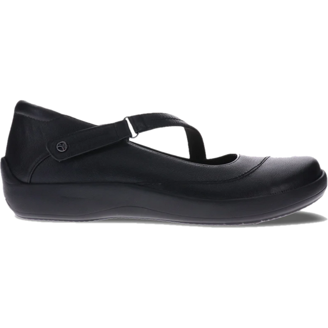  REVERE FOOTWEAR Roderer Shoe Center
