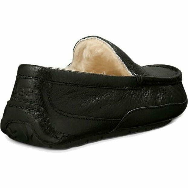 UGG Men&#39;s Ascot Leather Slipper Black 5379 BLK