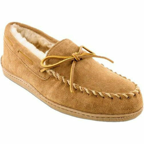  MINNETONKA FOOTWEAR Roderer Shoe Center