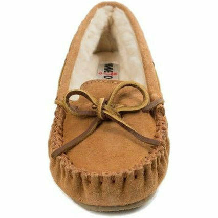  MINNETONKA FOOTWEAR Roderer Shoe Center