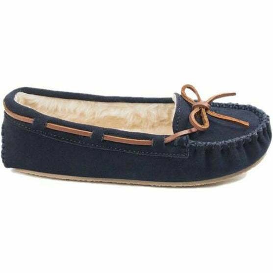  MINNETONKA FOOTWEAR Roderer Shoe Center