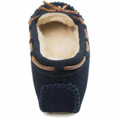  MINNETONKA FOOTWEAR Roderer Shoe Center