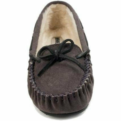  MINNETONKA FOOTWEAR Roderer Shoe Center