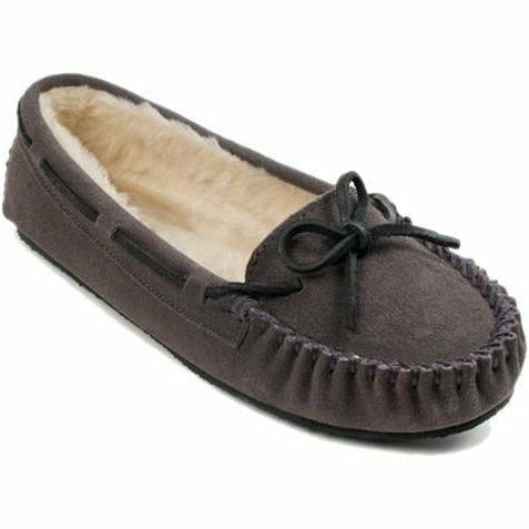  MINNETONKA FOOTWEAR Roderer Shoe Center