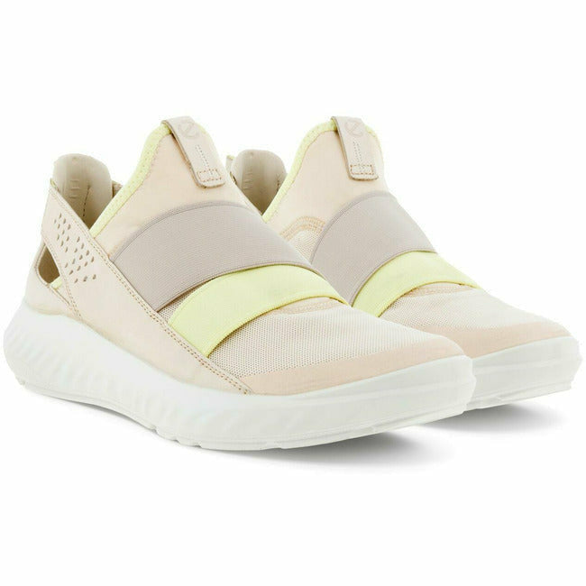 ECCO FOOTWEAR Roderer Shoe Center
