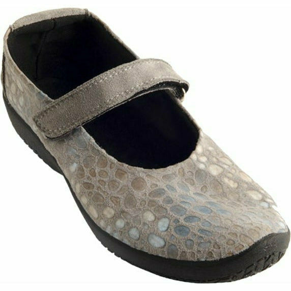  ARCOPEDICO FOOTWEAR Roderer Shoe Center