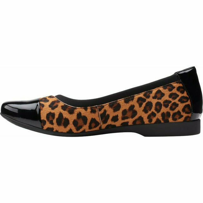  CLARKS FOOTWEAR Roderer Shoe Center