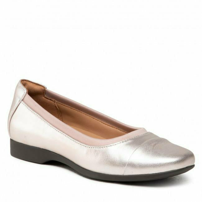  CLARKS FOOTWEAR Roderer Shoe Center