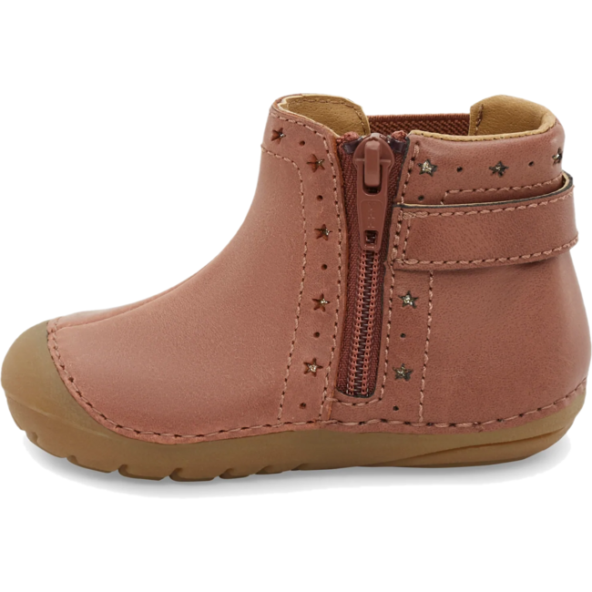  STRIDE RITE FOOTWEAR Roderer Shoe Center