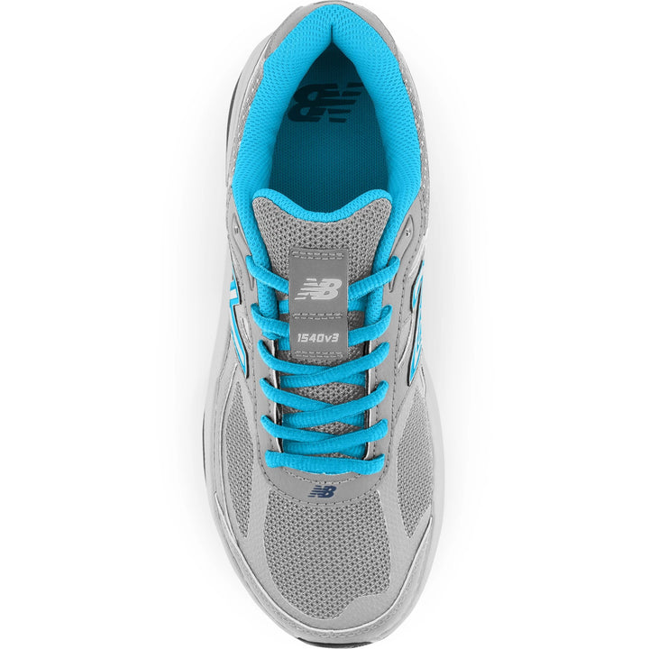 Top of New Balance Women&